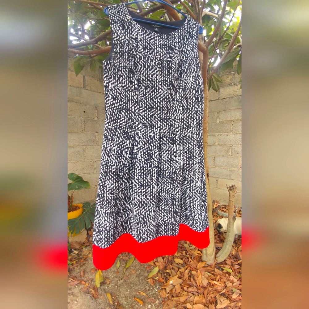 Women's Alyx Pleated Tank Dress. Black & White Pattern Size 14